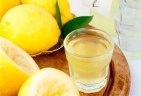 Le jus de citron dans un mélange avec un œuf normalise la glycémie avec le diabète